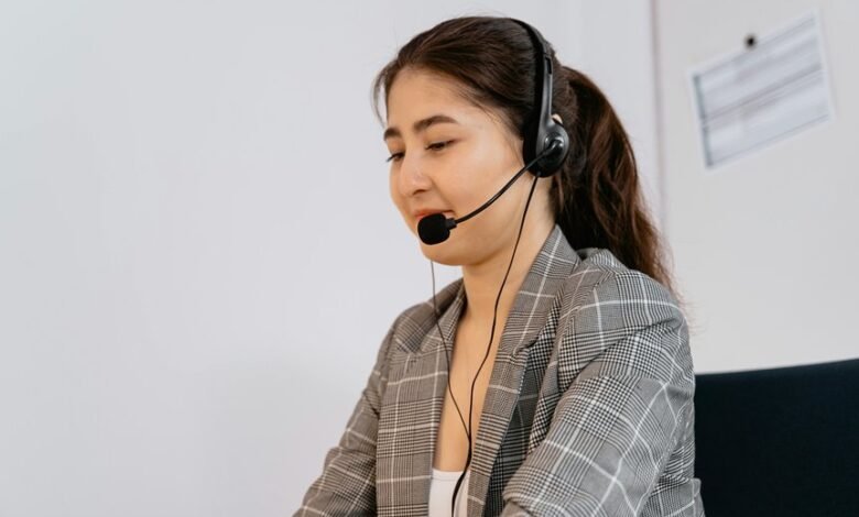 corporate tech support hotline